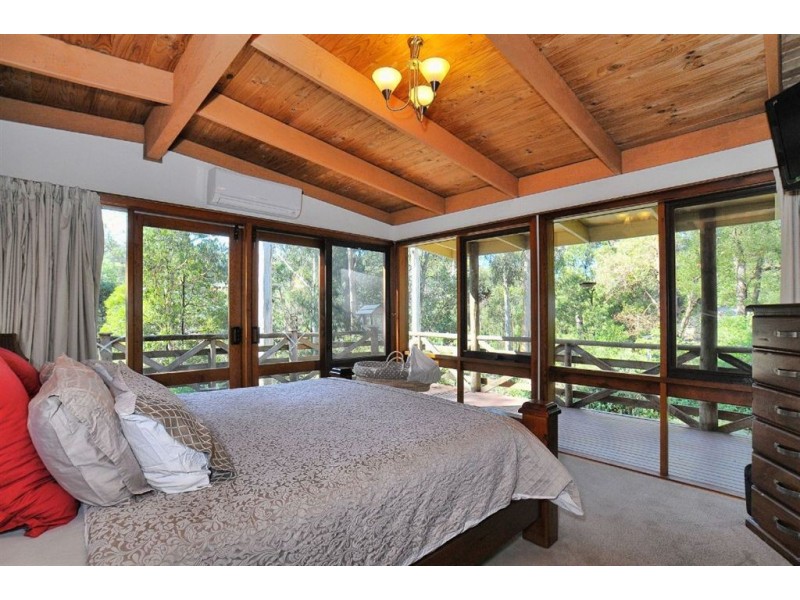 33 Glen Road, Belgrave Heights VIC 3160