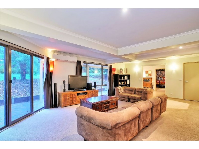 1 Saville Street, Ferny Creek VIC 3786