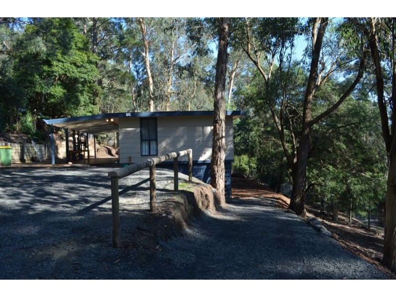2 Arbor Ave, Selby VIC 3159