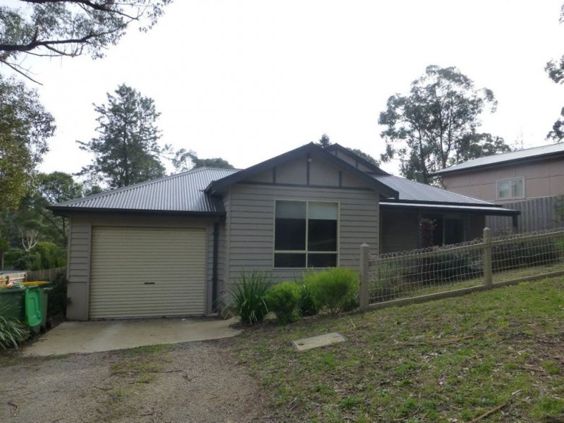 1B Catherine Way, Tecoma VIC 3160