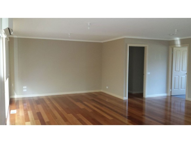 1B Catherine Way, Tecoma VIC 3160