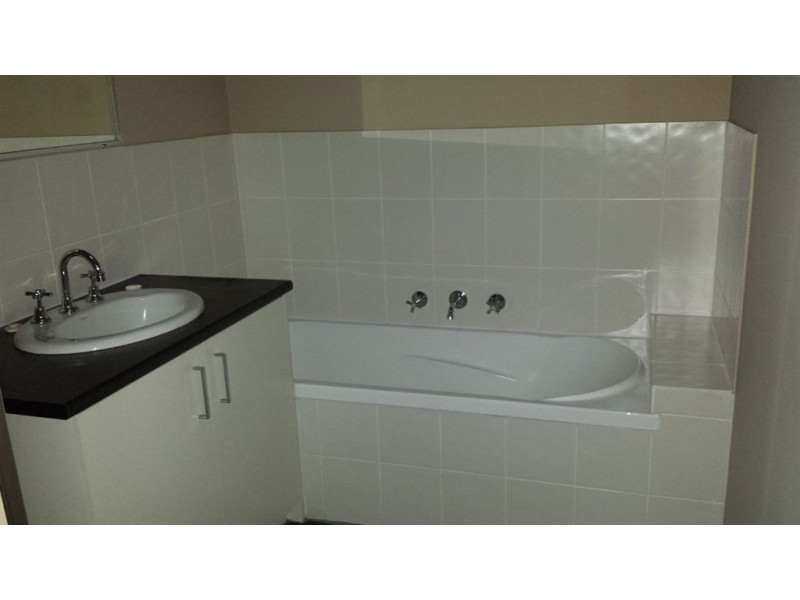 1B Catherine Way, Tecoma VIC 3160