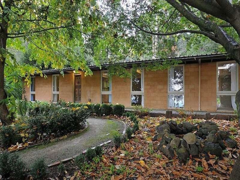 22 upper coonara road, Olinda VIC 3788