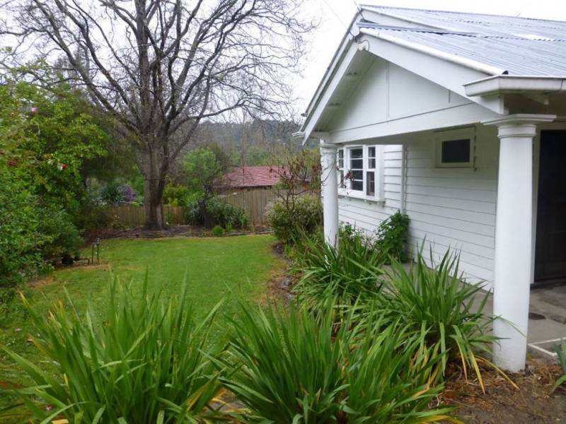 7 Talaskia Road, Upper Ferntree Gully VIC 3156