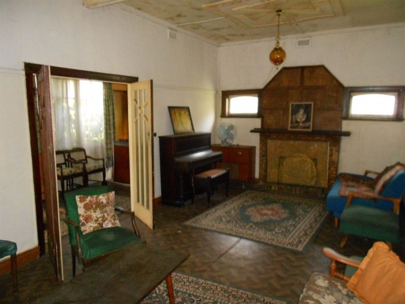 8 Mahony Street, Upwey VIC 3158