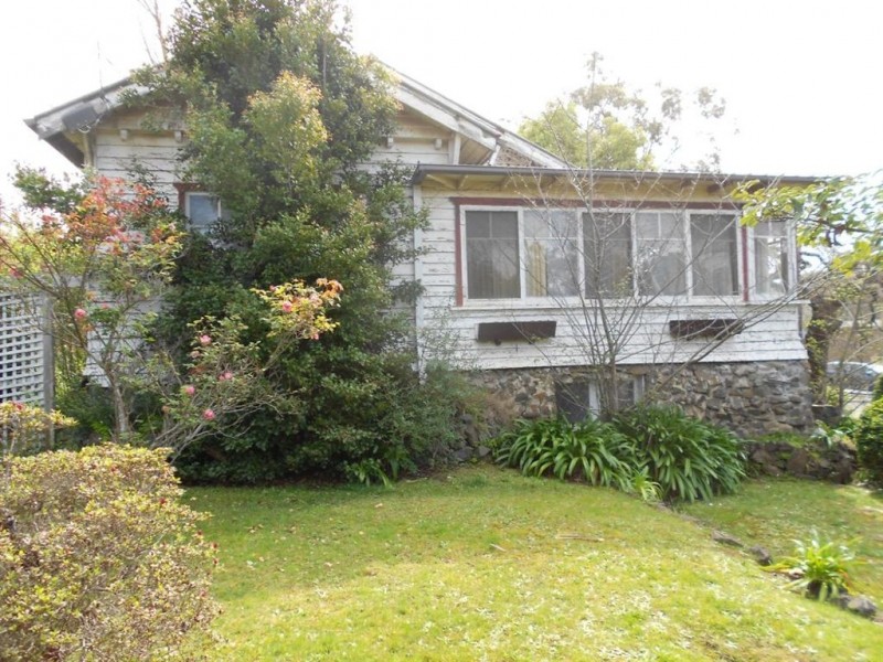 8 Mahony Street, Upwey VIC 3158