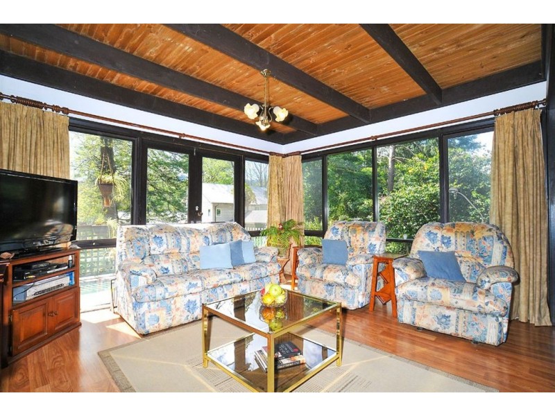 1 Collier Avenue, Tecoma VIC 3160