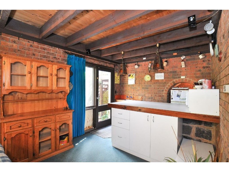 1 Collier Avenue, Tecoma VIC 3160