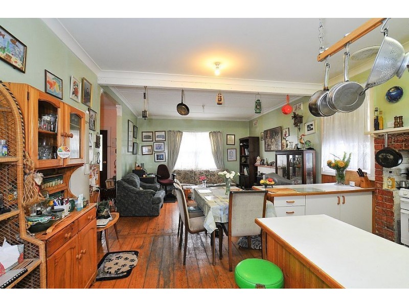 42 Ferny Creek Avenue, Upper Ferntree Gully VIC 3156