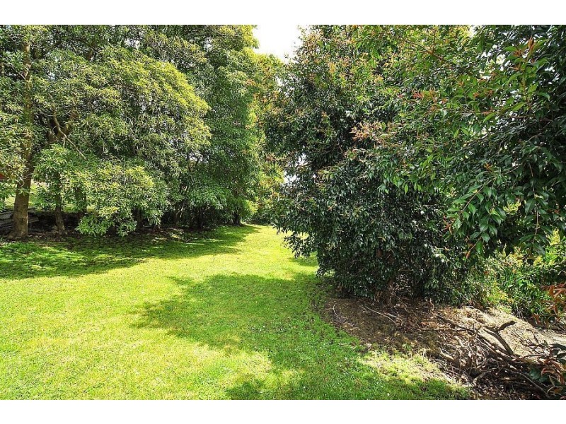 42 Ferny Creek Avenue, Upper Ferntree Gully VIC 3156