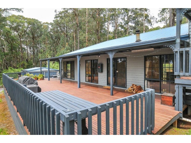 4 Janesdell Avenue, Ferny Creek VIC 3786