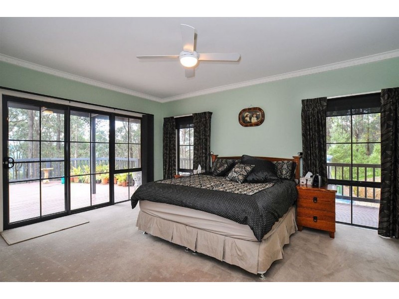 4 Janesdell Avenue, Ferny Creek VIC 3786