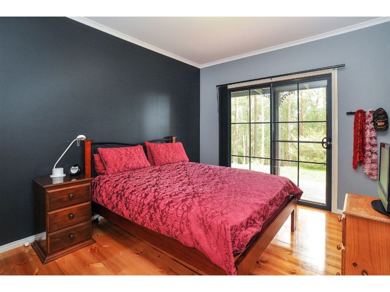 4 Janesdell Avenue, Ferny Creek VIC 3786