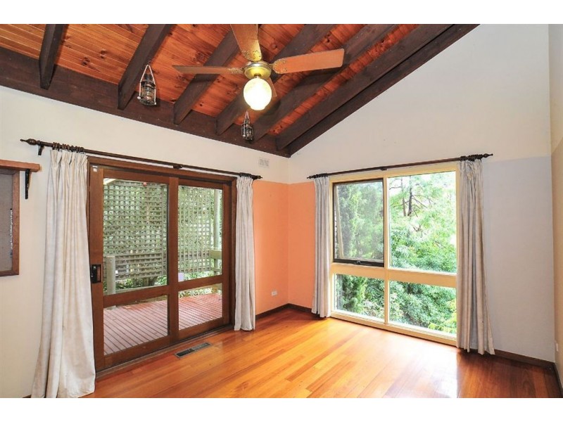 35 Fairy Dell Road, Tecoma VIC 3160