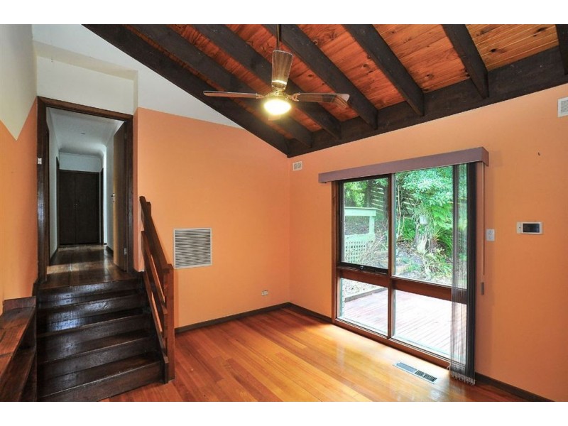 35 Fairy Dell Road, Tecoma VIC 3160