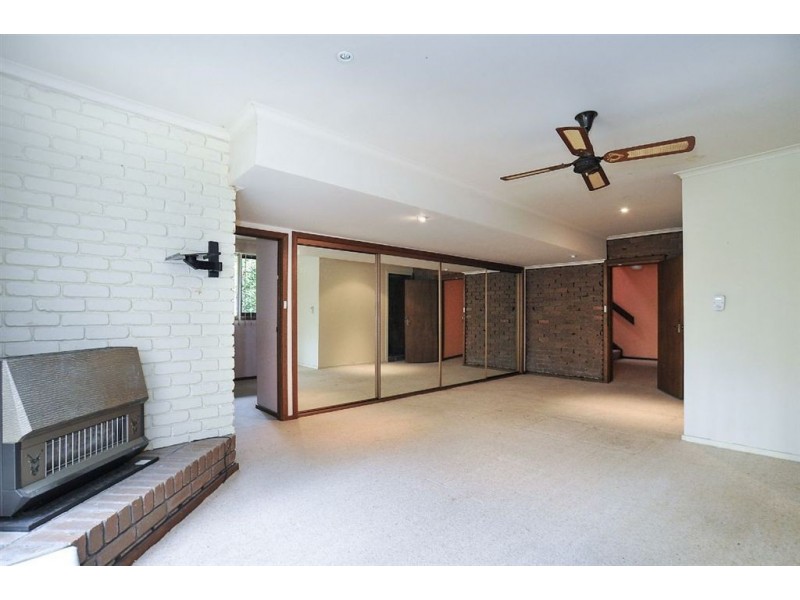 35 Fairy Dell Road, Tecoma VIC 3160