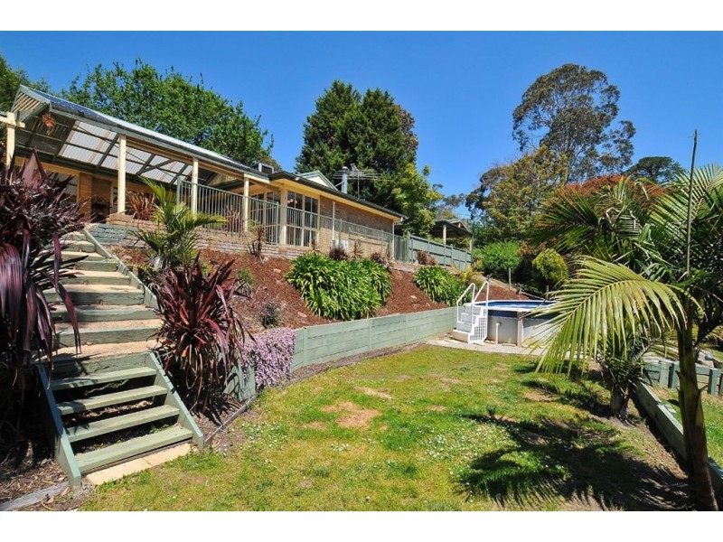 7 Batesleigh Road, Selby VIC 3159