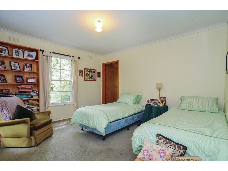 4 Cooloongatta Road, Sassafras VIC 3787