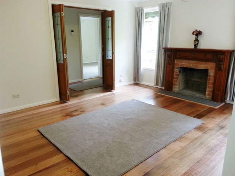 13 Kumbada Avenue, Upwey VIC 3158