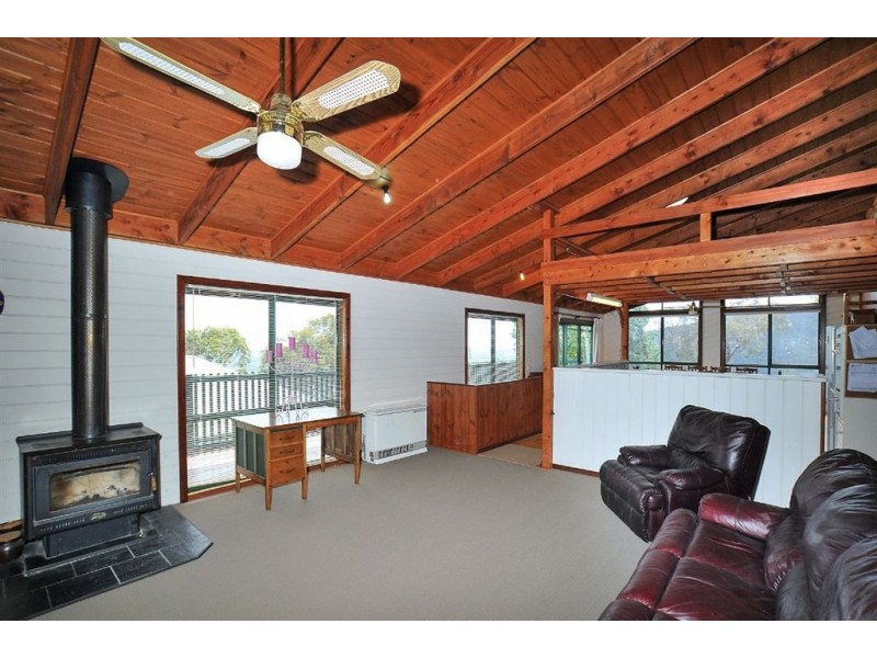 37 Hughes Street, Upwey VIC 3158