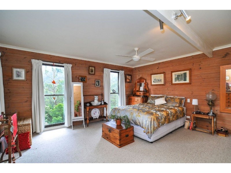 102 Old Belgrave Road, Upwey VIC 3158