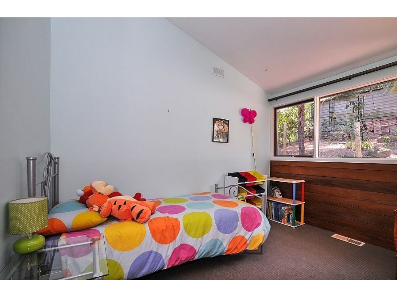 31 Hazel Grove, Tecoma VIC 3160