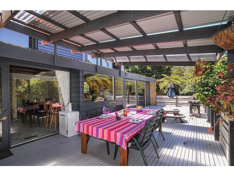 31 Hazel Grove, Tecoma VIC 3160
