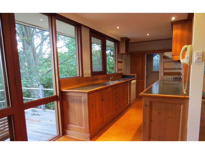 28 Emerald-Monbulk Road, Emerald VIC 3782