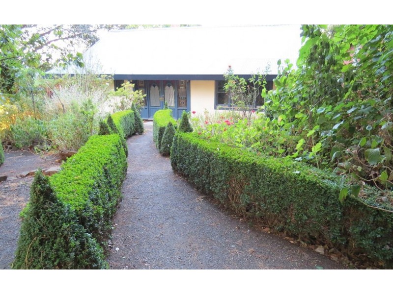 28 Emerald-Monbulk Road, Emerald VIC 3782