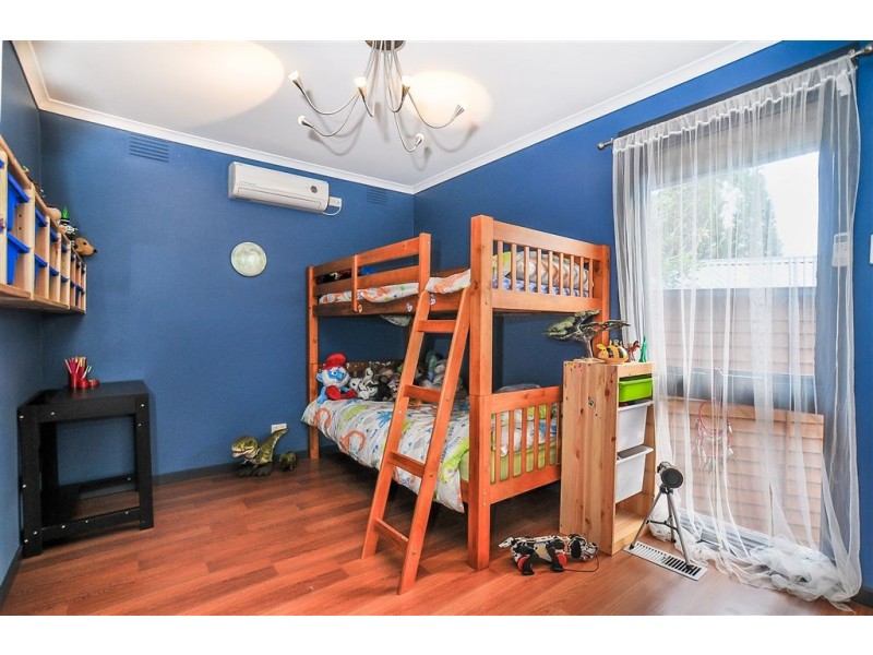 10 Napier Close, Wantirna VIC 3152