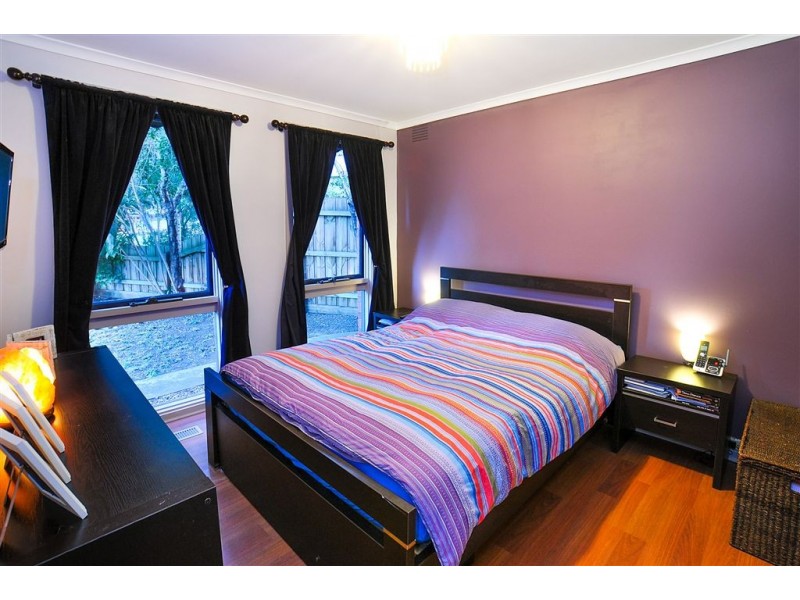 10 Napier Close, Wantirna VIC 3152