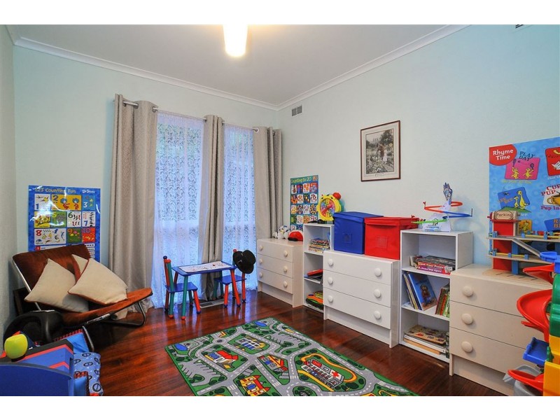 6 Pauline Avenue, Tecoma VIC 3160