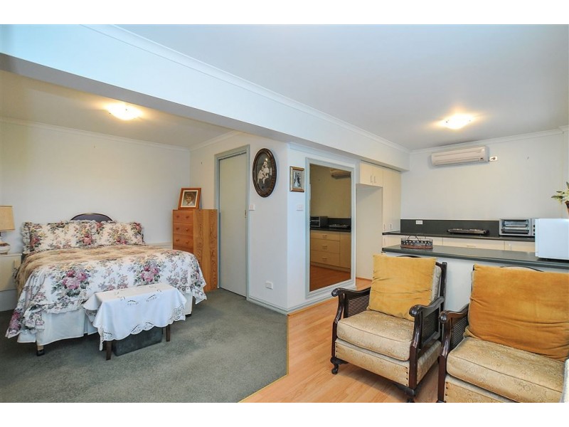 93 Grantulla Road, Menzies Creek VIC 3159