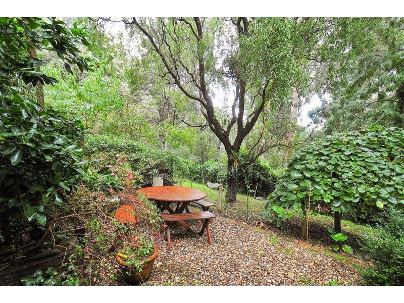 19 Florence Avenue, Upwey VIC 3158