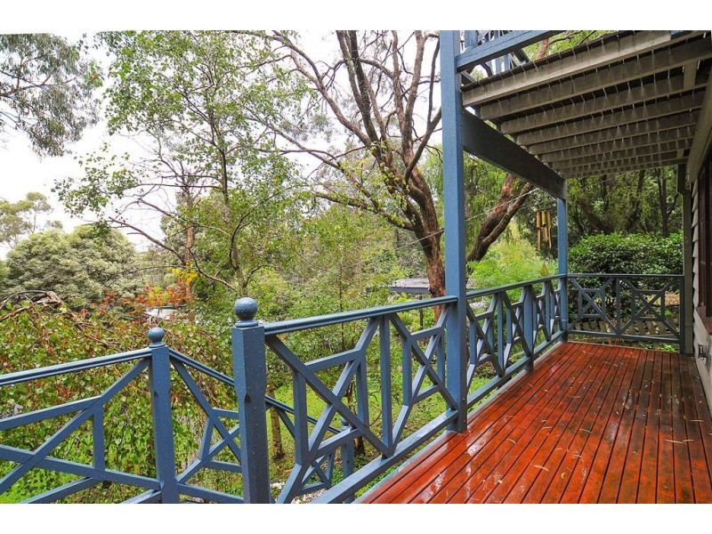 19 Florence Avenue, Upwey VIC 3158