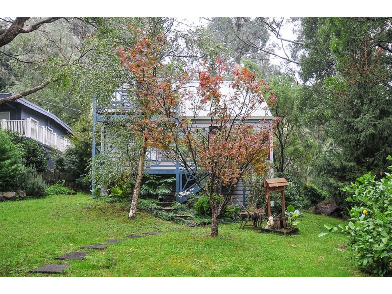 19 Florence Avenue, Upwey VIC 3158