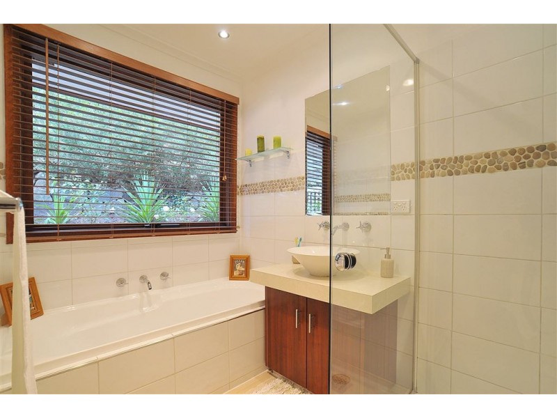 13 Apsley Road, Belgrave VIC 3160