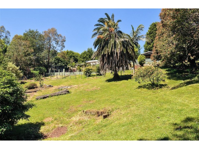 7 Batesleigh Road, Selby VIC 3159