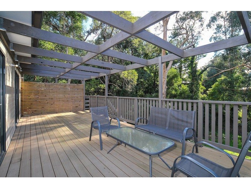 13 Bayview Avenue, Upwey VIC 3158