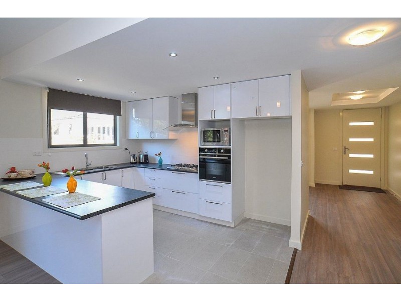 13 Bayview Avenue, Upwey VIC 3158