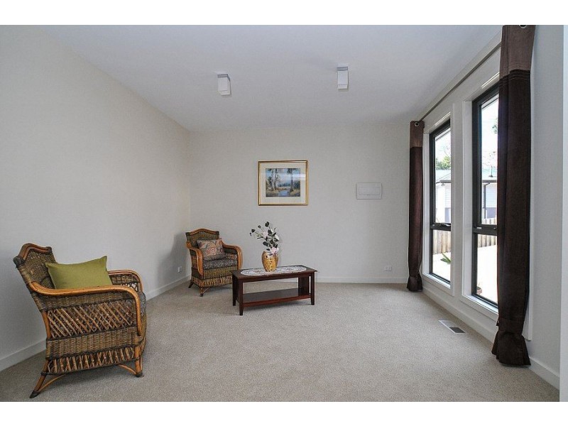 13 Bayview Avenue, Upwey VIC 3158