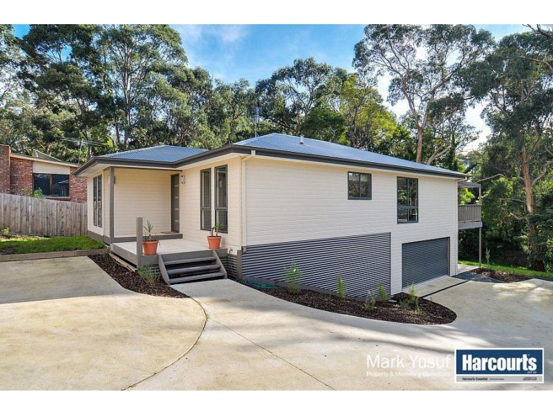 13 Bayview Avenue, Upwey VIC 3158