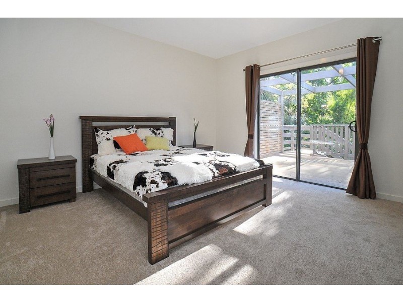 13 Bayview Avenue, Upwey VIC 3158