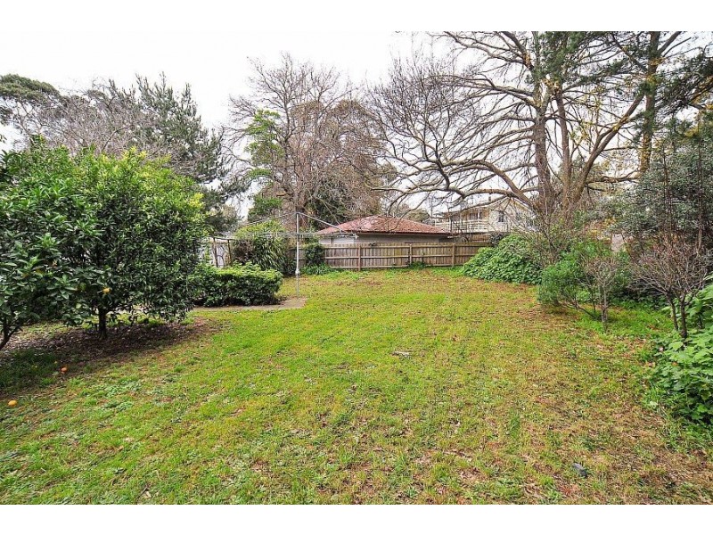 9 Deans Road, Upwey VIC 3158