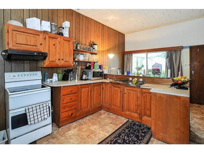 9 Deans Road, Upwey VIC 3158