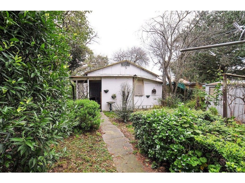 9 Deans Road, Upwey VIC 3158