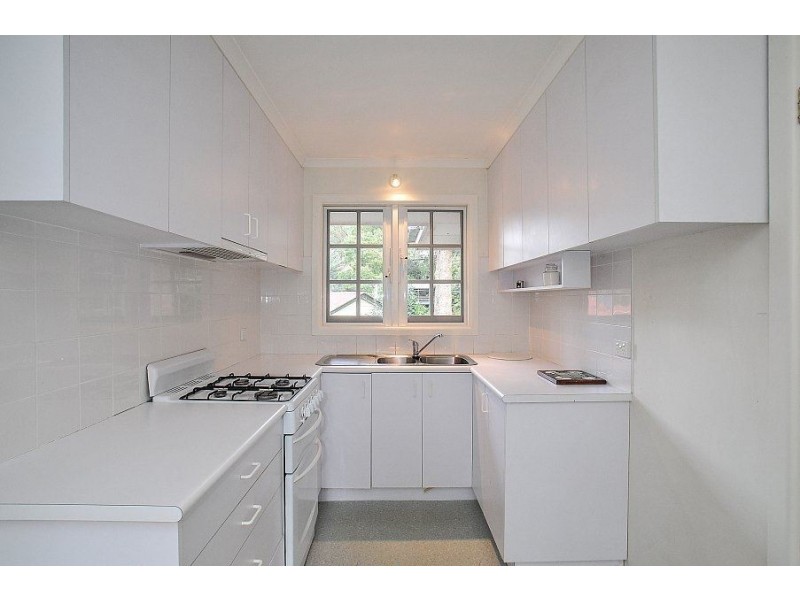 15 Myrtle Grove, Tecoma VIC 3160