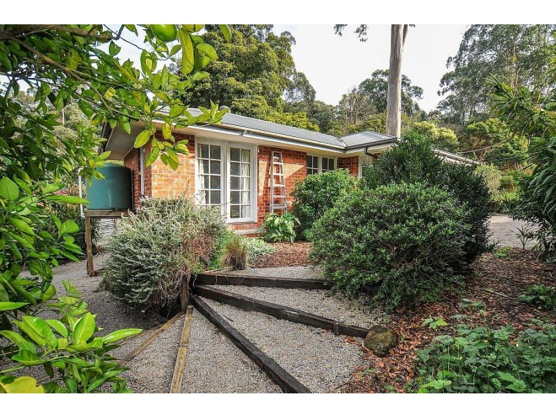15 Myrtle Grove, Tecoma VIC 3160