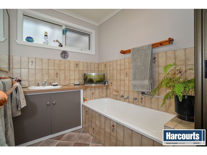 98 Old Belgrave Road, Upwey VIC 3158