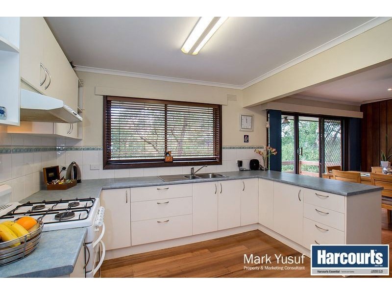 6 Deans Road, Upwey VIC 3158
